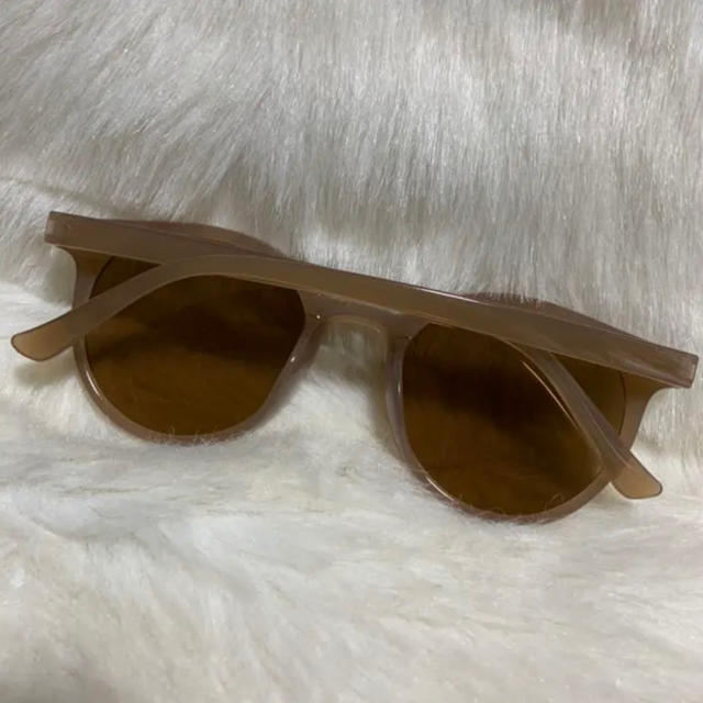 Ameri VINTAGE(アメリヴィンテージ)のROUND COLOR SUNGLASSES レディースのファッション小物(サングラス/メガネ)の商品写真