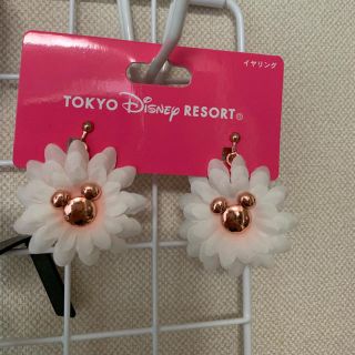 ディズニー(Disney)のFlower  mickey  イヤリング(イヤリング)