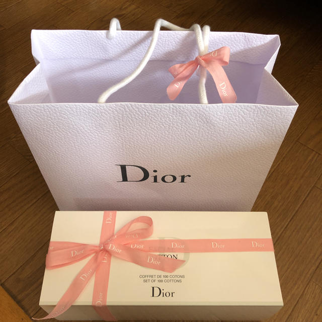 Dior(ディオール)の《新品》Dior コットン 100枚入り コスメ/美容のコスメ/美容 その他(その他)の商品写真