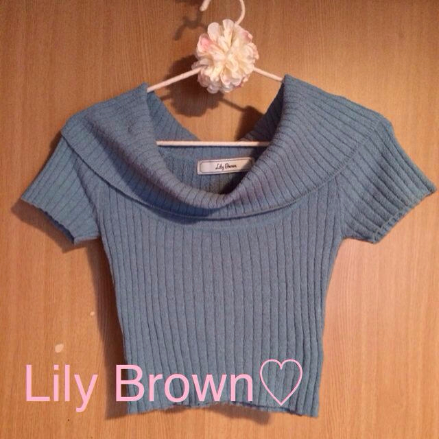 Lily Brown(リリーブラウン)のオフショルショートニット レディースのトップス(ニット/セーター)の商品写真