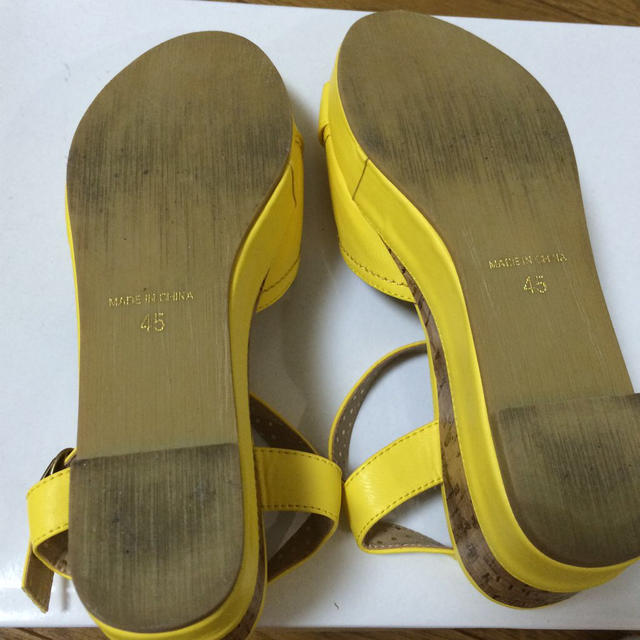 THE EMPORIUM(ジエンポリアム)の◎ウェッジソール 黄色 サンダル◎ レディースの靴/シューズ(サンダル)の商品写真