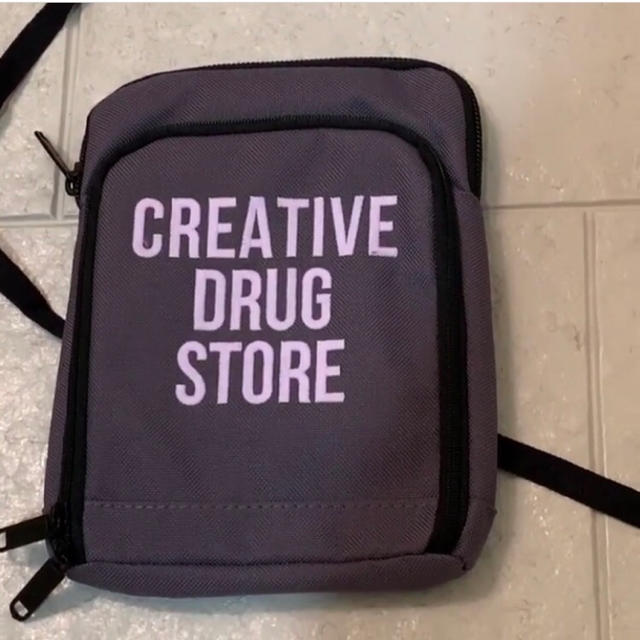 最安値 creative drug store ショルダーバック