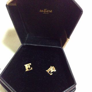 イニシャルピアス 値下げ(ピアス)