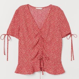 エイチアンドエム(H&M)のH&M 花柄 レッド ブラウス(シャツ/ブラウス(半袖/袖なし))