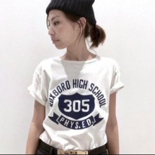 アパルトモンドゥーズィエムクラス(L'Appartement DEUXIEME CLASSE)のアパルトモン 
REMI RELIEF ROXBORD HIGH SCHOOL(Tシャツ(半袖/袖なし))