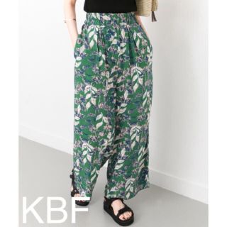 ケービーエフ(KBF)のKBF プリントリラックスパンツ(その他)