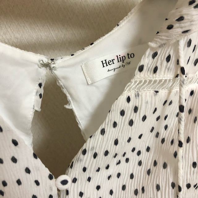 her rip to  Polka Dot Long Dressドットワンピース