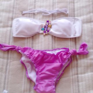 ヴィクトリアズシークレット(Victoria's Secret)のヴィクシービジュー付きバンドゥ水着♡新品(水着)