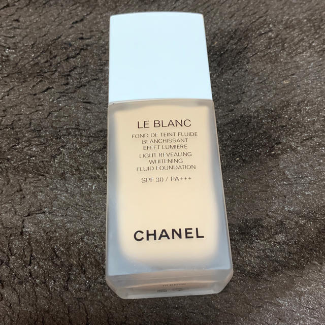 【送料込】CHANEL ル ブラン フリュイド ルミエール