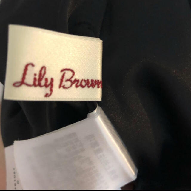 Lily Brown(リリーブラウン)のリリーブラウン 花柄 サロペット ロンパース レディースのパンツ(サロペット/オーバーオール)の商品写真