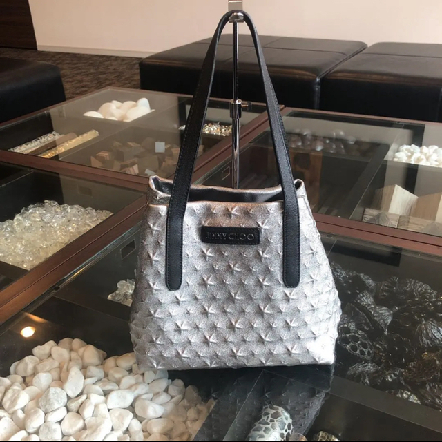 JIMMY CHOO(ジミーチュウ)のご専用です♡JIMMY CHOO  ⭐️ small トートバッグ ⭐️ レディースのバッグ(トートバッグ)の商品写真