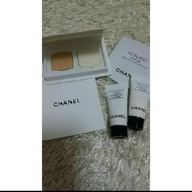 CHANEL - CHANEL ファンデ 美容液 サンプルセットの通販 by DG's shop｜シャネルならラクマ