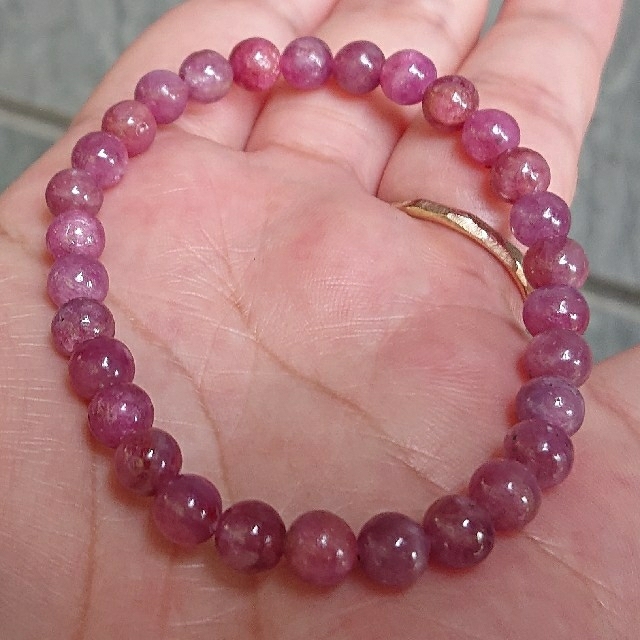 ○ルビー○天然石○アヤカすぺしゃる○パワーストーンブレスレット○ハンドメイド○の通販 by 華彩石~kasaiseki~|ラクマ ○ルビー○天然石○アヤカすぺしゃる○パワーストーンブレスレット○ハンドメイド○の通販 by 華彩石~kasaiseki~|ラクマ