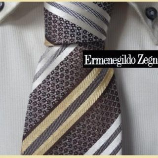 エルメネジルドゼニア(Ermenegildo Zegna)の美品★Zegna★エルメネジルドゼニア【金色ゴールドストライプ】ネクタイ最高級(ネクタイ)