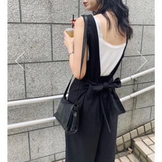 マウジー(moussy)のアヴァンリリィ バックリボン オールインワン(オールインワン)