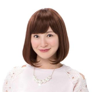 ナバーナウィッグ(NAVANA WIG)のNAVANA WIG 茶髪 ショート フルウィッグ　中古品(ショートストレート)