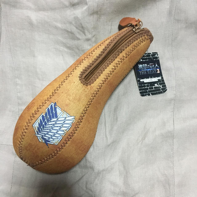 進撃の巨人 ペットボトルホルダー USJ限定グッズ エンタメ/ホビーのアニメグッズ(その他)の商品写真