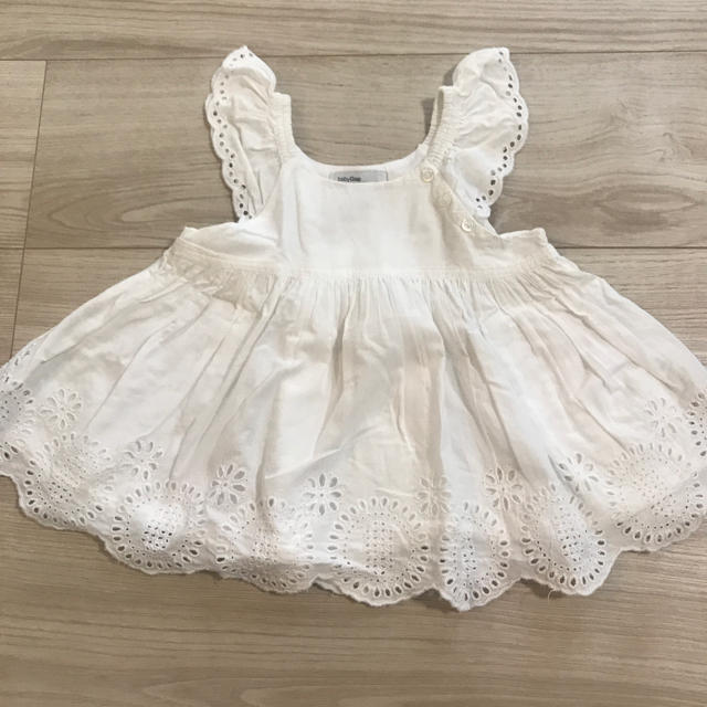 babyGAP(ベビーギャップ)のbabyGap レースチュニック サイズ80 キッズ/ベビー/マタニティのベビー服(~85cm)(ワンピース)の商品写真