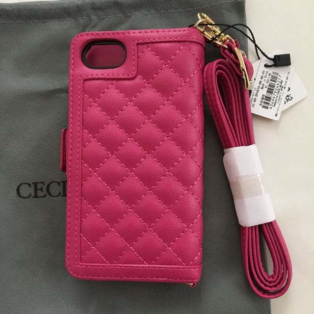 CECIL McBEE(セシルマクビー)の新品 セシルマクビー ショルダー付き ミラー付き iPhoneケース ピンク スマホ/家電/カメラのスマホアクセサリー(iPhoneケース)の商品写真