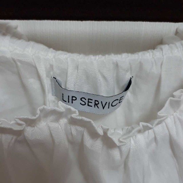 LIP SERVICE(リップサービス)のオフショル　トップス レディースのトップス(シャツ/ブラウス(半袖/袖なし))の商品写真