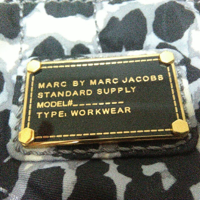 MARC BY MARC JACOBS(マークバイマークジェイコブス)の♡すー♡様専用☆マークバイマークジェイコブスポーチ レディースのファッション小物(ポーチ)の商品写真