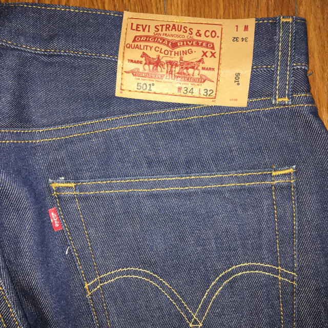 501(ゴーマルイチ)のリーバイス  オリジナル  Levi's   501  デニム ジーンズ メンズのパンツ(デニム/ジーンズ)の商品写真