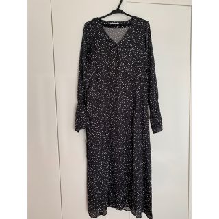 エミアトリエ(emmi atelier)の【最終価格】emmi タイニードット ワンピース 美品(ロングワンピース/マキシワンピース)