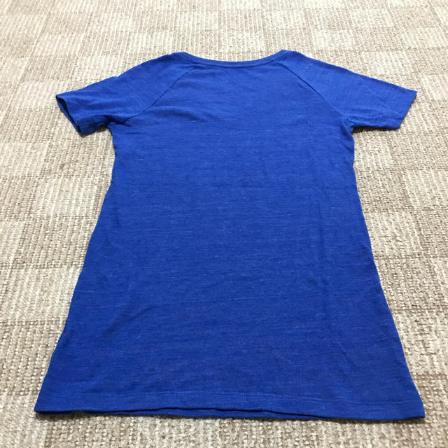 Reebok(リーボック)の美品！Reebok レディース 半袖Tシャツ Vネック Ssize レディースのトップス(Tシャツ(半袖/袖なし))の商品写真