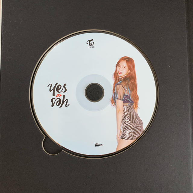  twice yes or yes エンタメ/ホビーのCD(K-POP/アジア)の商品写真