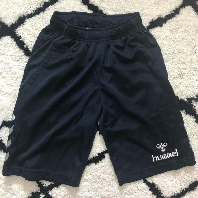 hummel(ヒュンメル)のヒュンメル ハーフパンツ スポーツ/アウトドアのサッカー/フットサル(ウェア)の商品写真