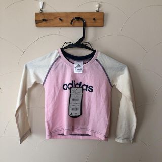 アディダス(adidas)のアディダス 100㎝ 長袖Tシャツ 新品訳あり(Tシャツ/カットソー)