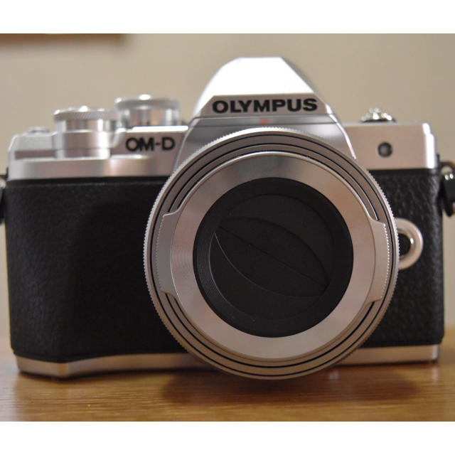 タイムセール！】 OLYMPUS - OLYMPUS OM-D E-M10 MarkIII ミラーレス