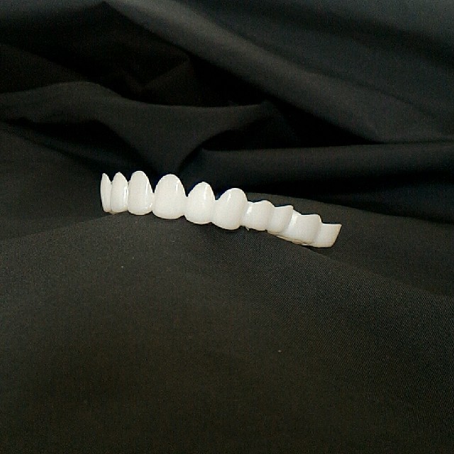 歯のオモチャ ♪ コスメ/美容のオーラルケア(歯磨き粉)の商品写真