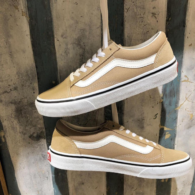 VANS(ヴァンズ)のVANS OLD SKOOL DX V36CL+CALM レディースの靴/シューズ(スニーカー)の商品写真