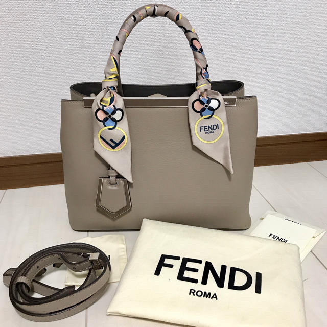 FENDI プチトゥージュール 国内外の人気！ 51.0%OFF