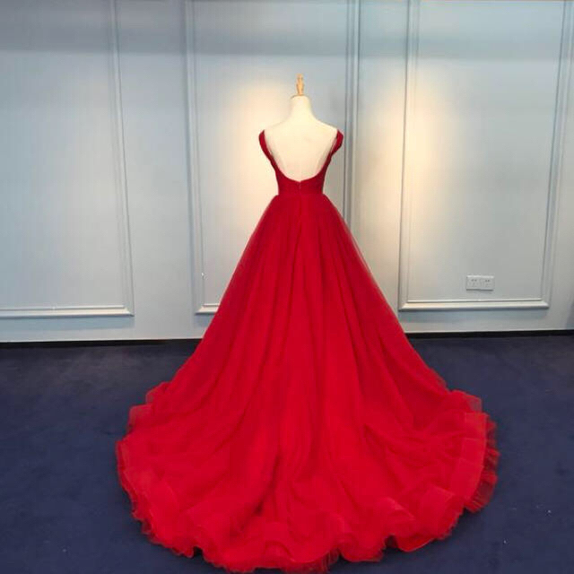 Vera Wang(ヴェラウォン)の購入前に要コメント　カラードレス みんなのドレス レディースのフォーマル/ドレス(ウェディングドレス)の商品写真