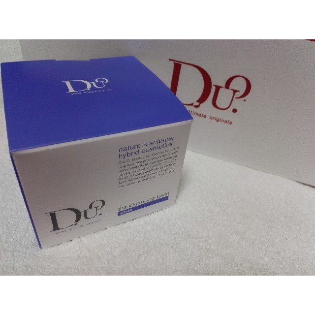 DUO デュオ　クレンジングバーム ホワイト　90g　未使用新品 コスメ/美容のスキンケア/基礎化粧品(クレンジング/メイク落とし)の商品写真