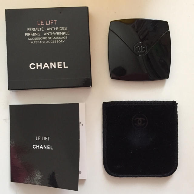 CHANEL(シャネル)のシャネル★アクセソワール ドゥ マッサージュV コスメ/美容のスキンケア/基礎化粧品(フェイスローラー/小物)の商品写真