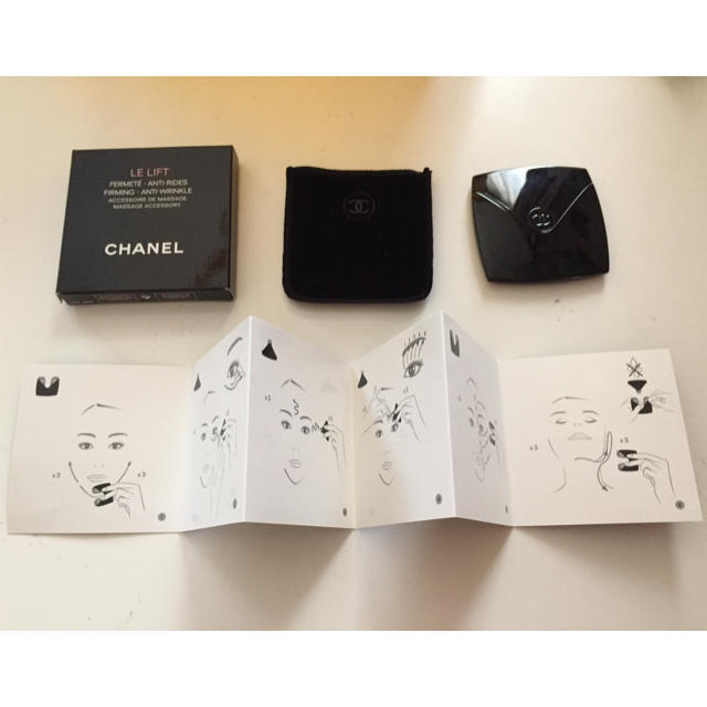 CHANEL(シャネル)のシャネル★アクセソワール ドゥ マッサージュV コスメ/美容のスキンケア/基礎化粧品(フェイスローラー/小物)の商品写真