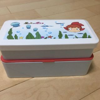 ジブリ(ジブリ)のジブリ  ポニョ  二段お弁当箱  未使用品(弁当用品)