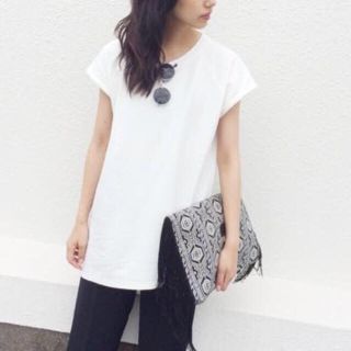 マウジー(moussy)のmoussy トップス(Tシャツ(半袖/袖なし))