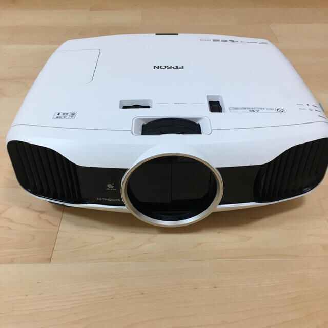 EPSON ドリーミオ EH-TW8200W