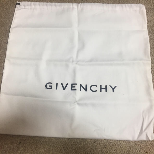 GIVENCHY(ジバンシィ)のGIVENCHY 布袋 レディースのバッグ(ショップ袋)の商品写真