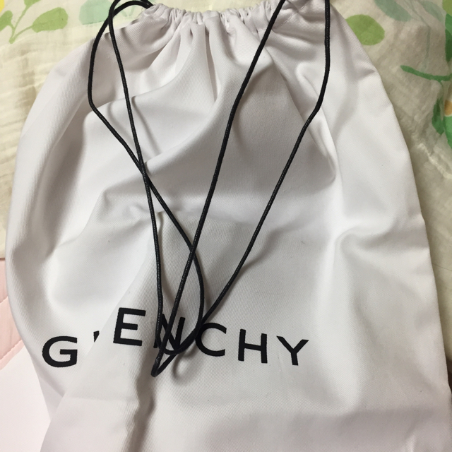 GIVENCHY(ジバンシィ)のGIVENCHY 布袋 レディースのバッグ(ショップ袋)の商品写真