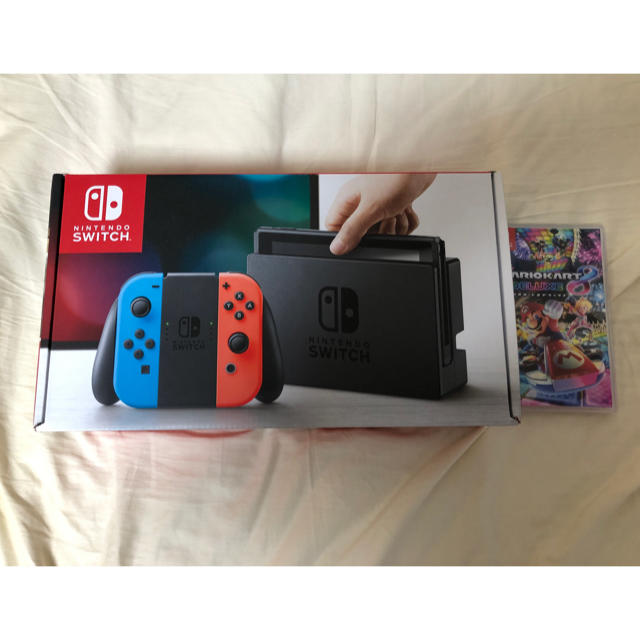 ゲーム機(NINTENDO SWITCH)とゲームソフト(マリオカート8DX) 日本