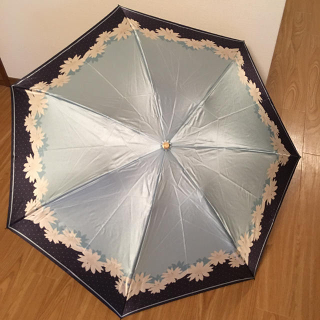 LANVIN en Bleu(ランバンオンブルー)の【値下げ‼️新品】 折りたたみ傘 LANVIN ランバン レディースのファッション小物(傘)の商品写真
