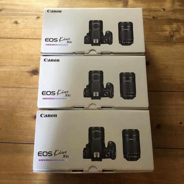 デジタル一眼Canon EOS Kiss x9i ダブルズームキット 4台 新品未使用