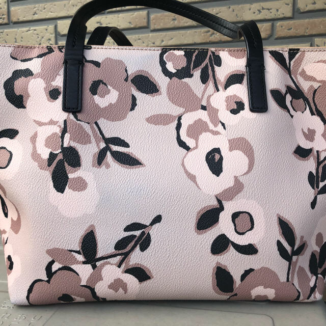 kate spade new york(ケイトスペードニューヨーク)のケイトスペード  kate spade トートバッグ☆美品 値下げしました！ レディースのバッグ(トートバッグ)の商品写真