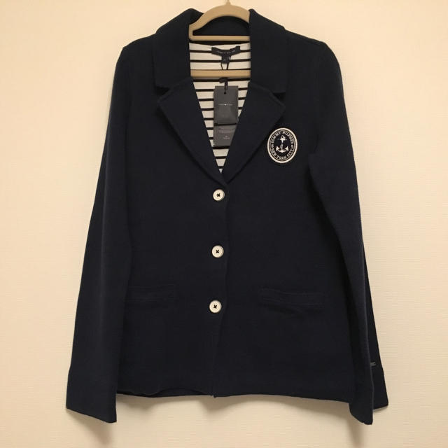 TOMMY HILFIGER(トミーヒルフィガー)の3月14日限定早い者勝ちです！【TOMMY HILFIGER】ネイビージャケット レディースのジャケット/アウター(テーラードジャケット)の商品写真