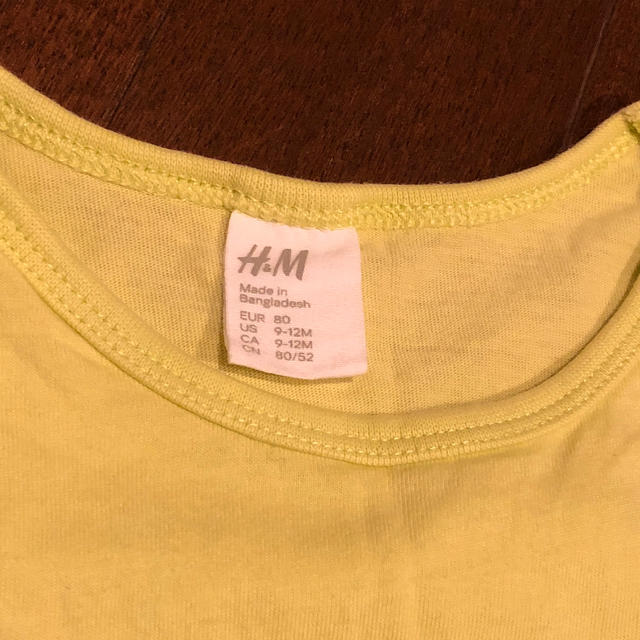 H&M(エイチアンドエム)の80cm  タンクトップ  H＆M  子供服 キッズ/ベビー/マタニティのベビー服(~85cm)(タンクトップ/キャミソール)の商品写真